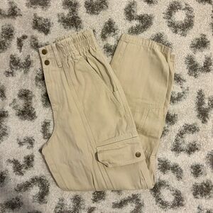 • beige cargo pants •